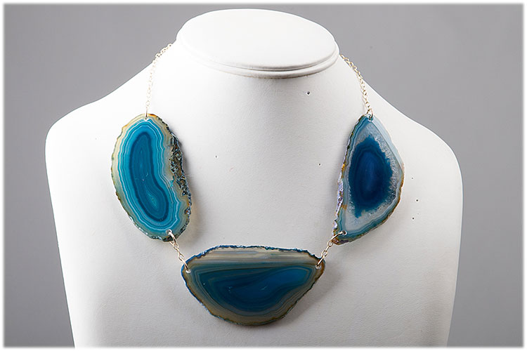 Large blue agathe necklace with gold plated chain