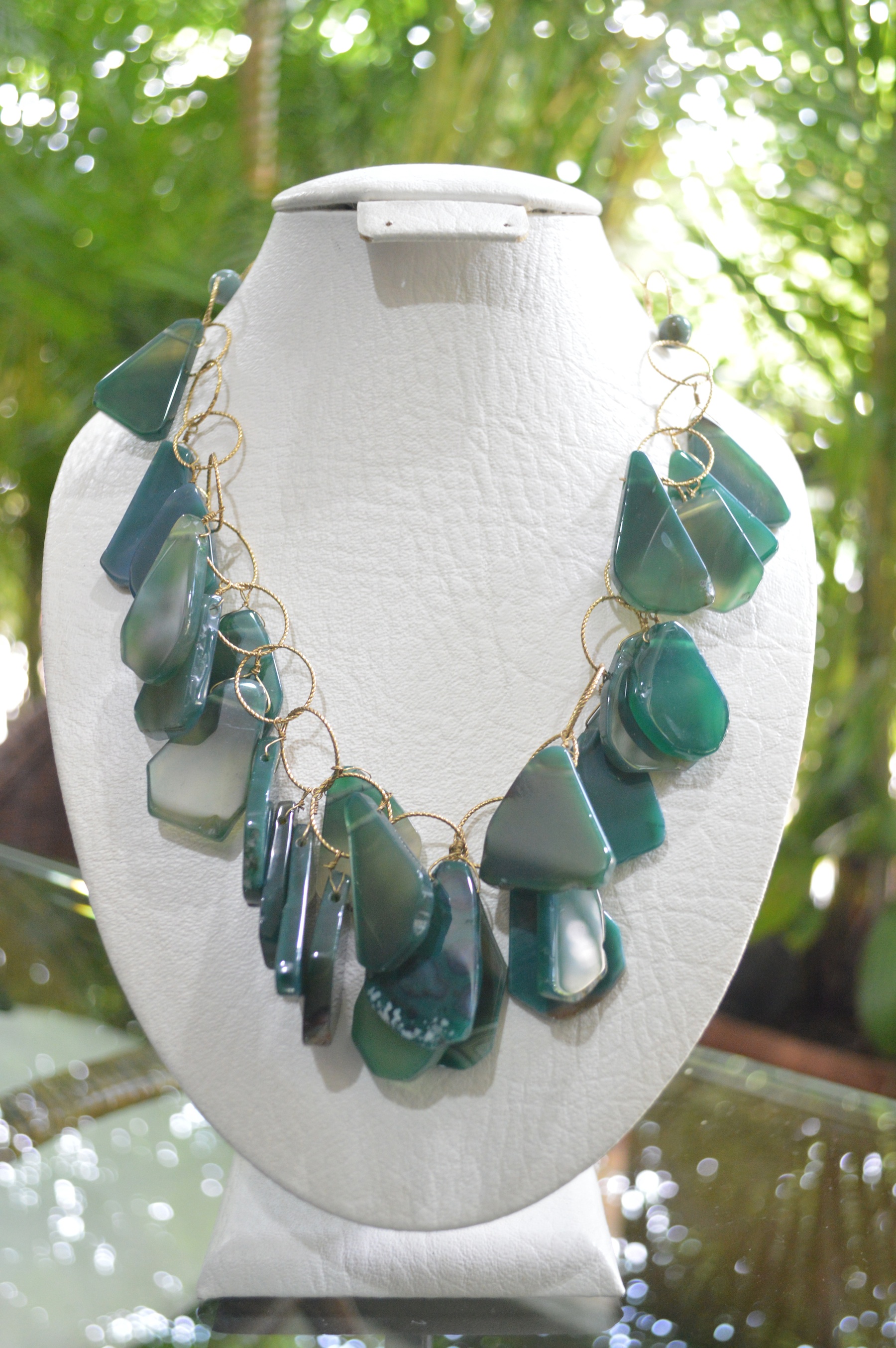 free falling gren-blue agate beads on gold filled chain