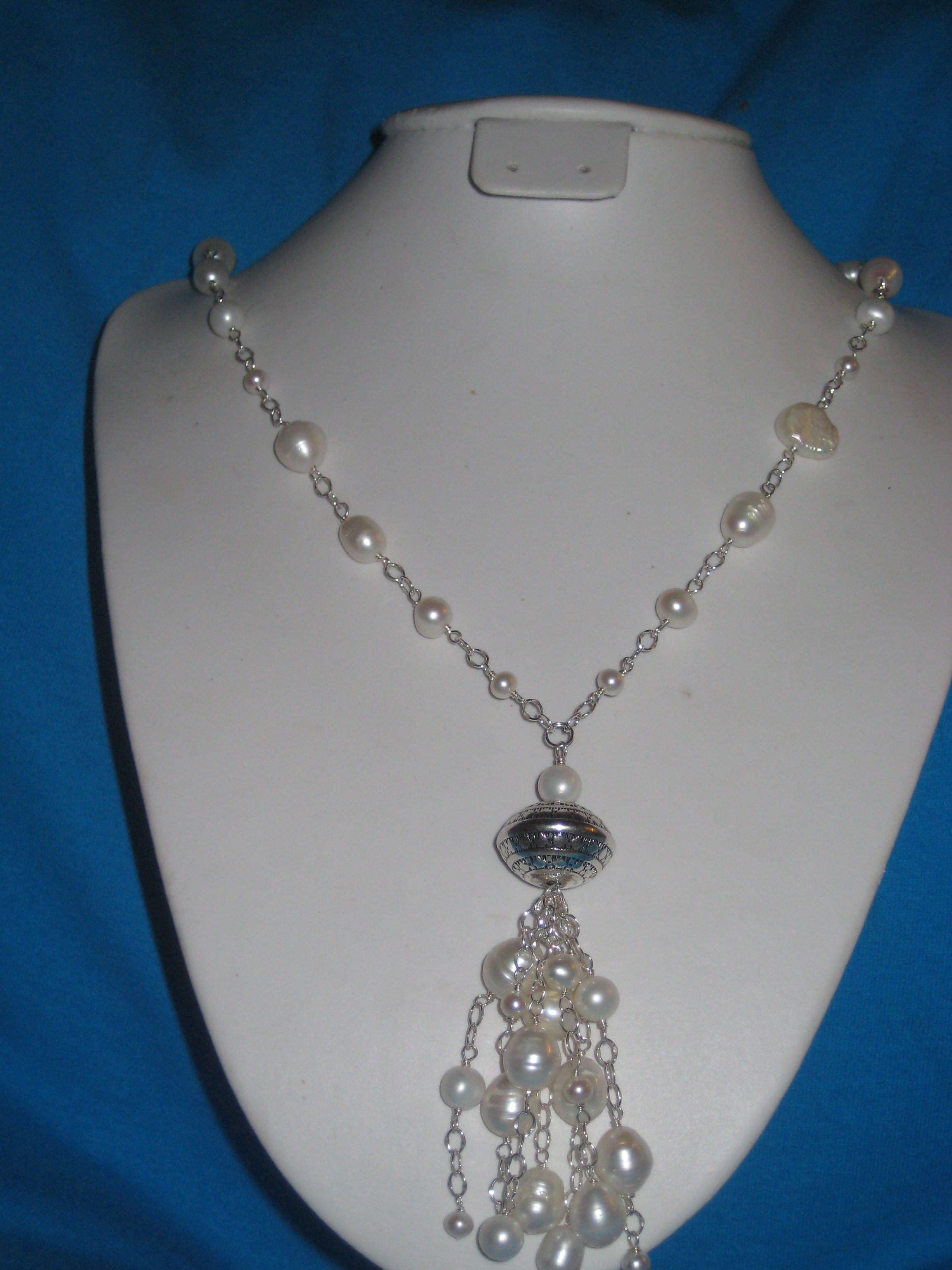 Truly beautiful pearl drop necklace